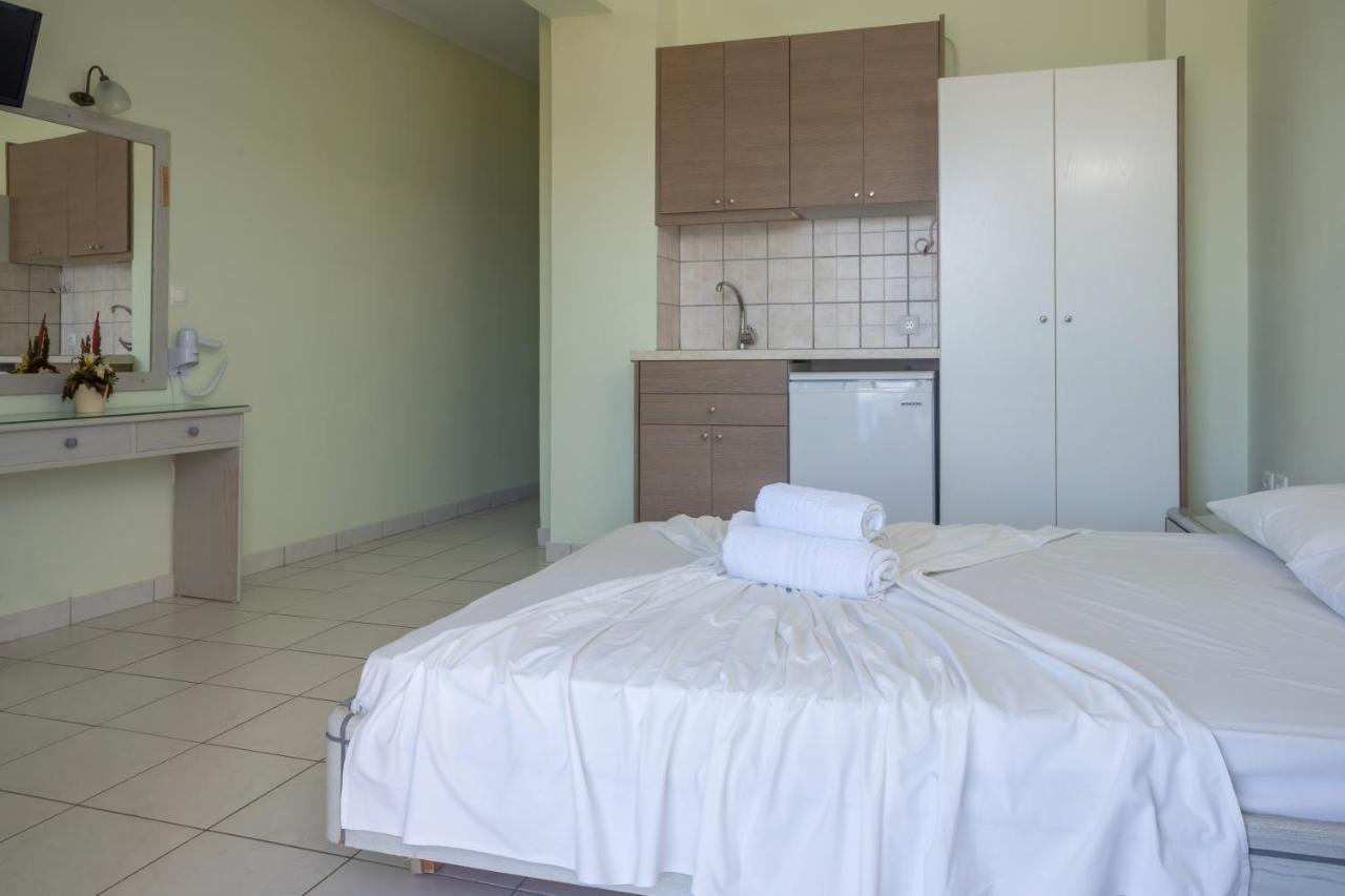 Aparthotel Ionian Melody à Nikiana Extérieur photo